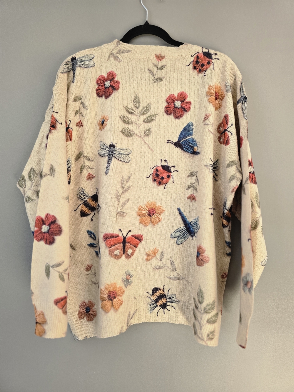 Size XL Inspired By Nature Digital print Sweater - Picture 2 of 2